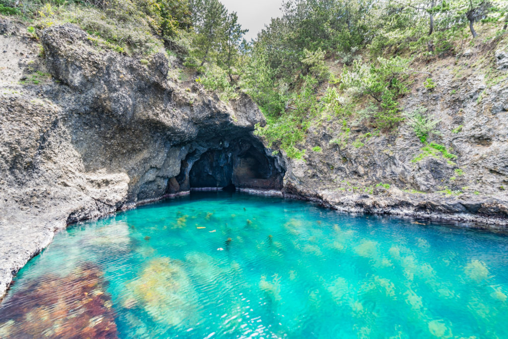 佐渡　青の洞窟
